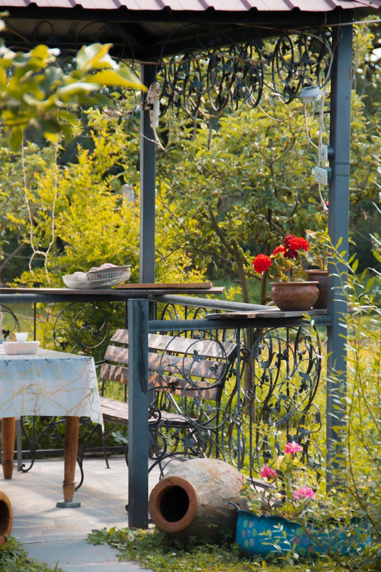 Guest House Melissa Duisi Екстер'єр фото