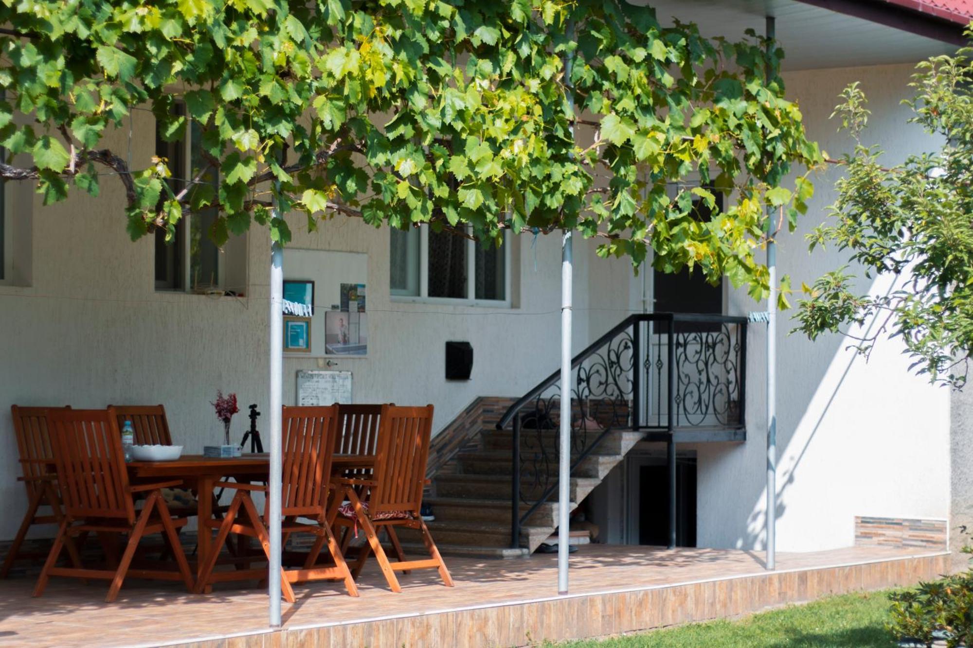 Guest House Melissa Duisi Екстер'єр фото