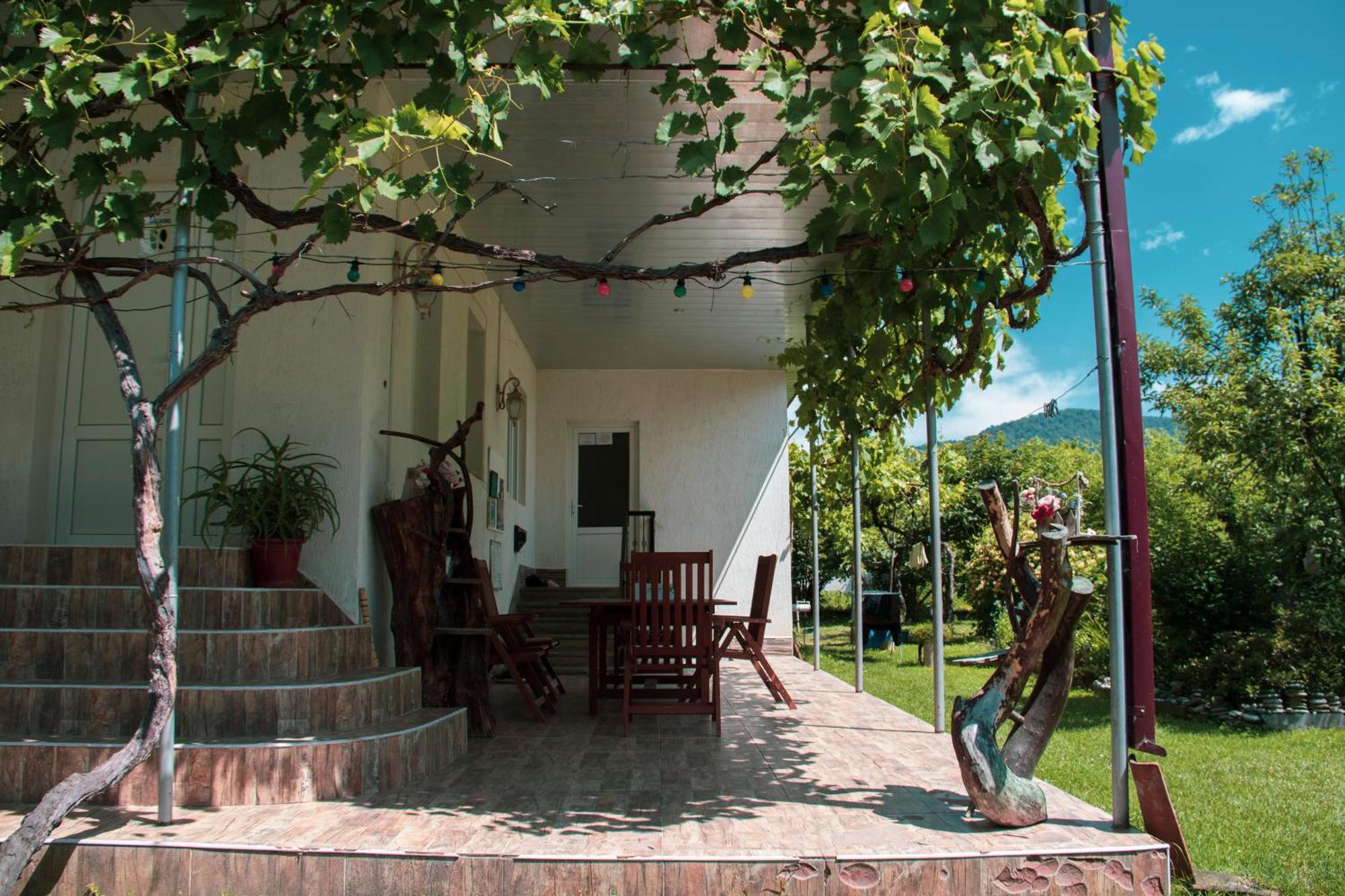 Guest House Melissa Duisi Екстер'єр фото